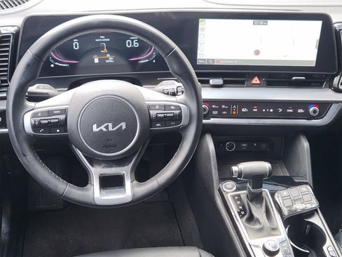 Certified 2024 Kia Sportage EX image 24