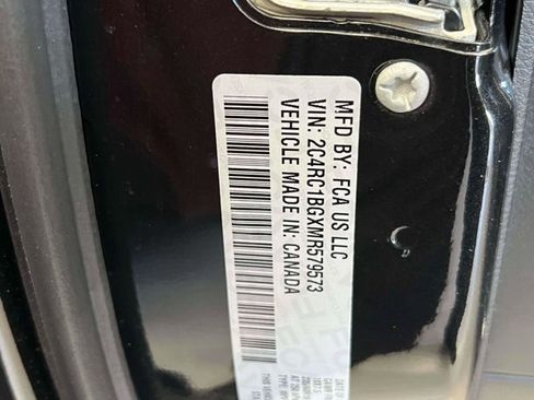 Certified 2021 Chrysler Pacifica Touring-L w/ S Appearance Package FWD image 18