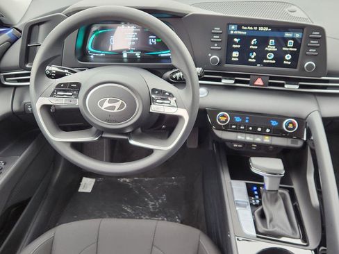 New 2026 Hyundai Elantra Blue image 24