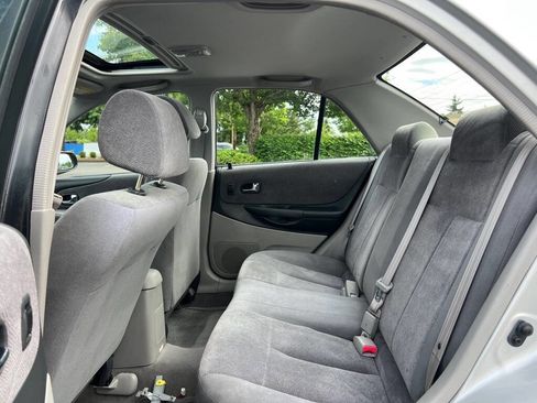 Used 2002 MAZDA Protege FWD image 15