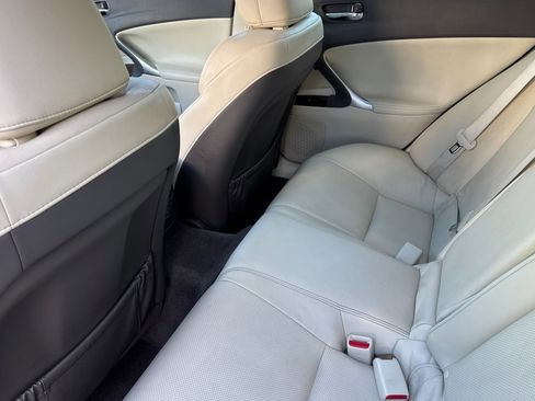 Used 2012 Lexus IS 250 w/ Premium Pkg Value Edition image 27