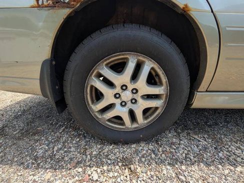 Used 2003 Subaru Outback Wagon AWD/4WD image 16