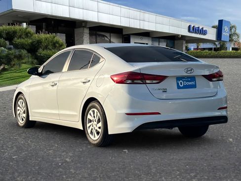 Used 2018 Hyundai Elantra SE image 7