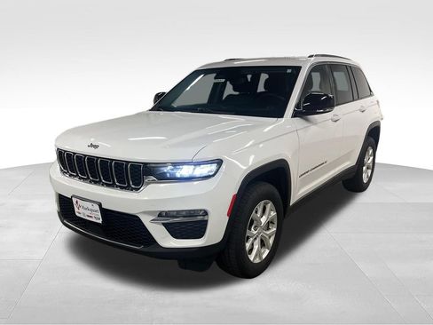 Used 2023 Jeep Grand Cherokee Limited AWD/4WD image 4
