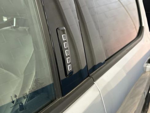 Certified 2024 Ford F150 Lightning Lariat image 43