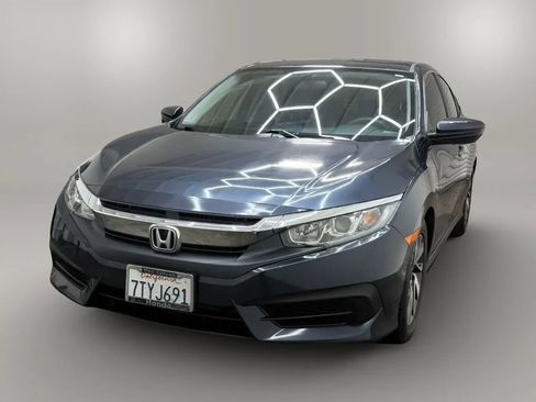 Used 2016 Honda Civic EX image 4