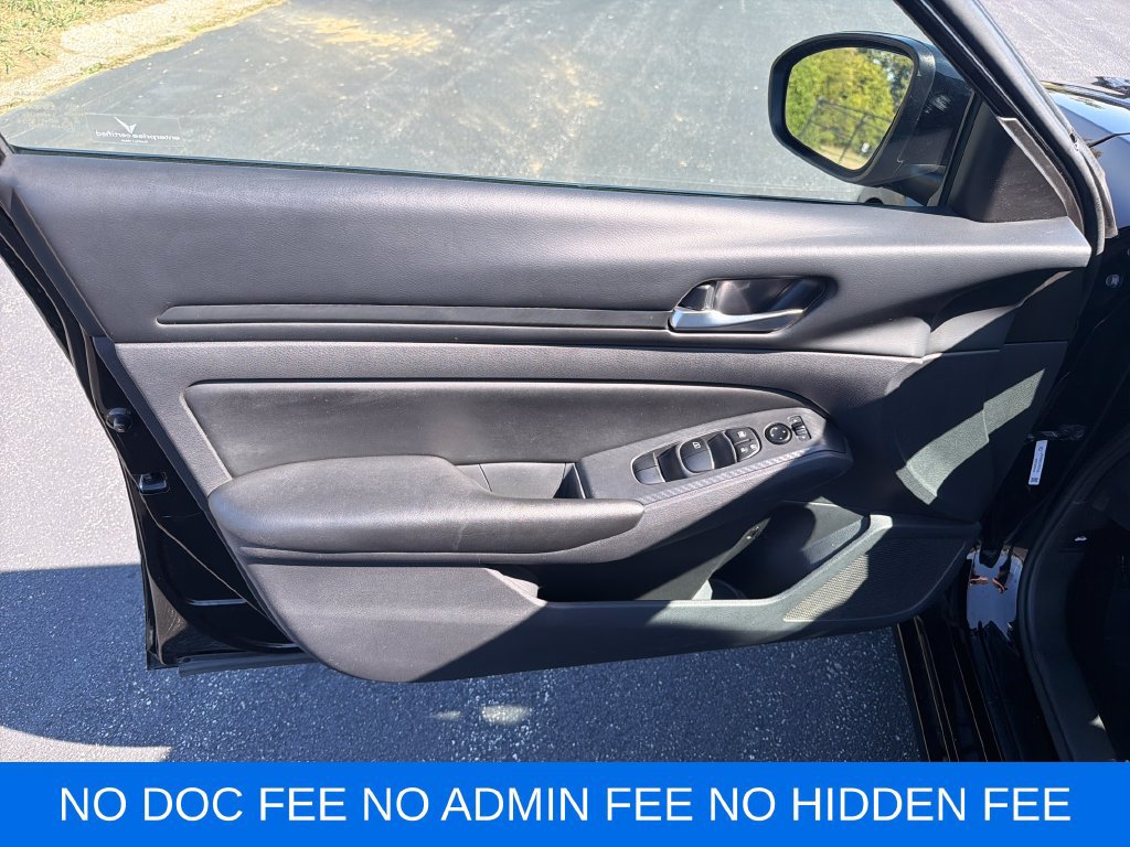 Used 2022 Nissan Altima 2.5 S FWD image 12