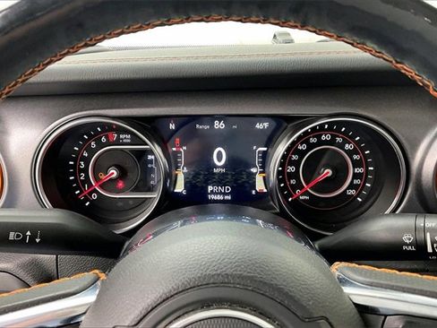 Used 2020 Jeep Gladiator Mojave image 24