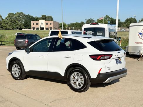Certified 2025 Ford Escape Active FWD image 7