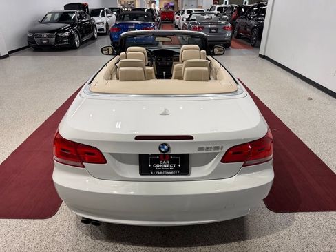 Used 2010 BMW 328i Convertible RWD image 14