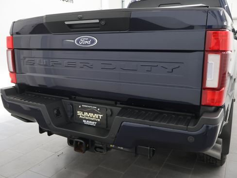 Used 2022 Ford F350 Lariat w/ Black Appearance Package AWD/4WD image 32