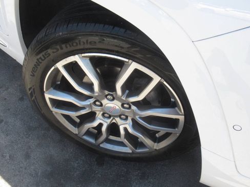 Used 2022 GMC Terrain Denali w/ LPO, Floor Liner Package AWD/4WD image 4