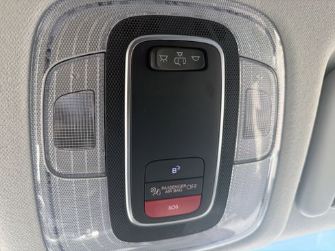 Used 2025 Hyundai Kona SEL AWD/4WD image 5
