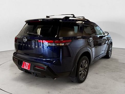 New 2026 Nissan Pathfinder SV w/ SV Premium Package AWD/4WD image 6