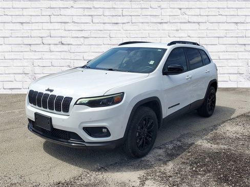 Used 2023 Jeep Cherokee Altitude Lux image 4