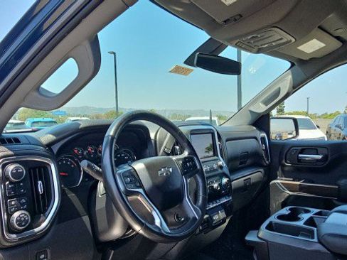 Used 2020 Chevrolet Silverado 1500 LT Trail Boss w/ Convenience Package AWD/4WD image 10