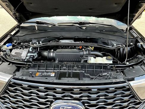 Used 2024 Ford Explorer ST w/ Equipment Group 401A AWD/4WD image 33