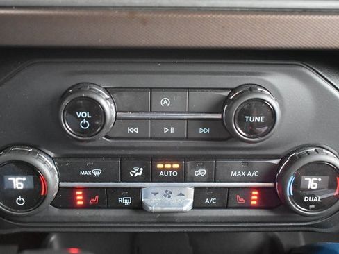 Used 2023 Ford Bronco Outer Banks w/ Sasquatch Package image 28