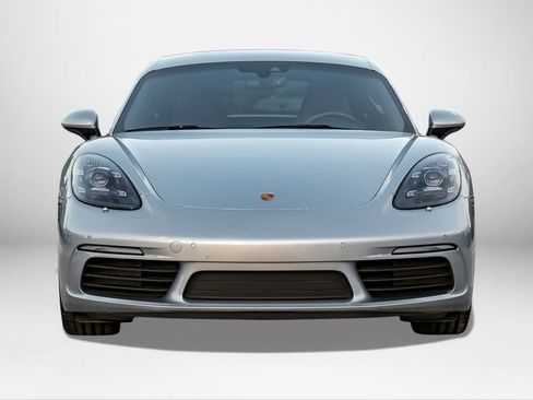 Used 2022 Porsche 718 Cayman image 3