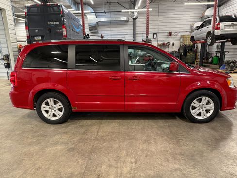 Used 2012 Dodge Grand Caravan Crew w/ Crew Value Pkg image 6