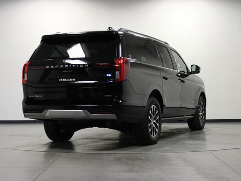 Used 2025 Ford Expedition Max Platinum AWD/4WD image 4
