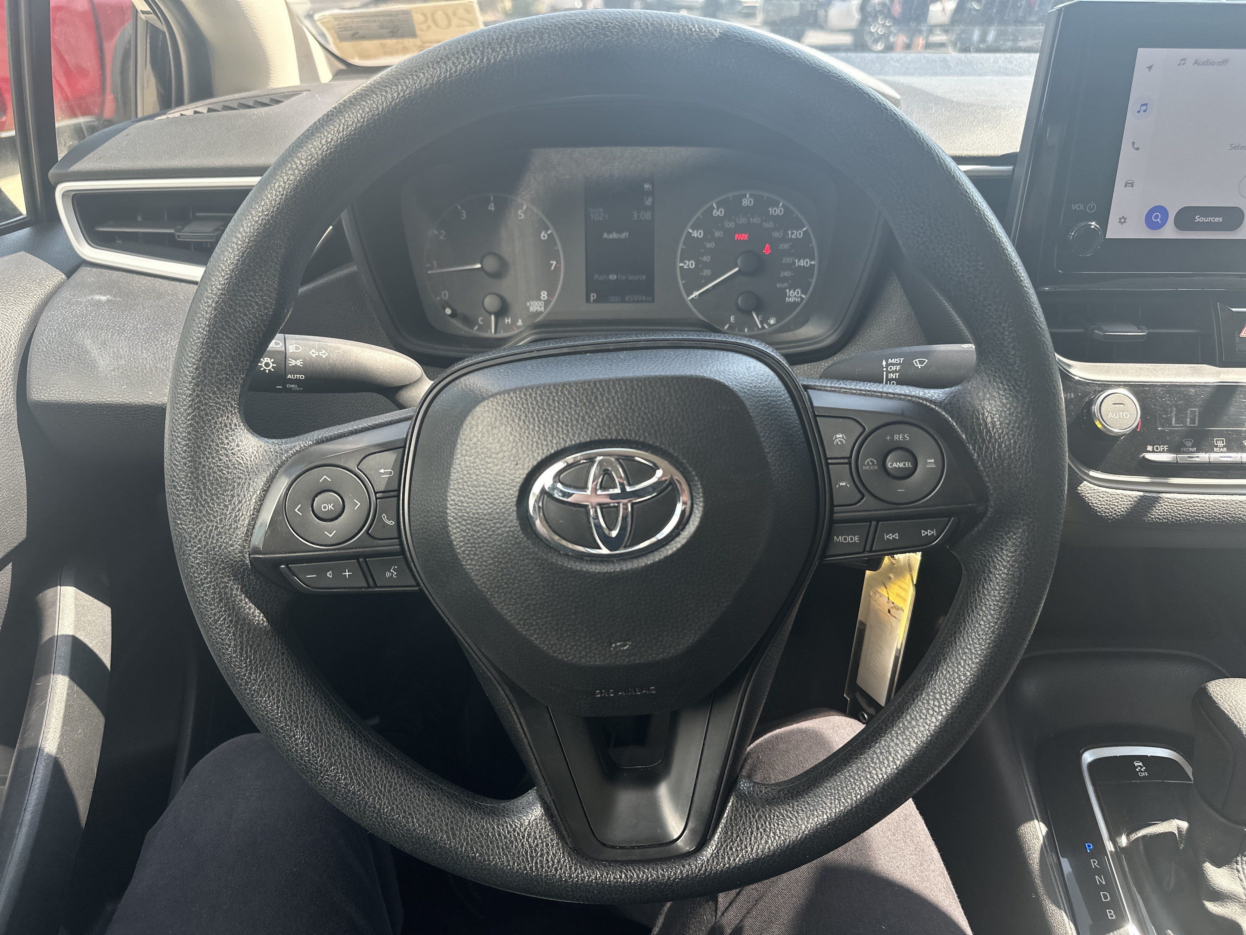 Used 2025 Toyota Corolla LE FWD image 17