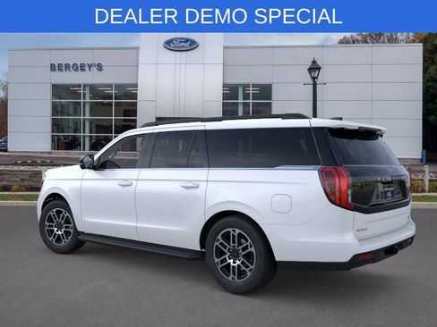 New 2025 Ford Expedition Max Active image 4