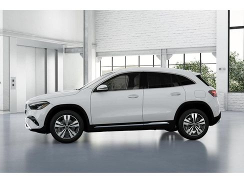 Certified 2026 Mercedes-Benz GLA 250 image 35