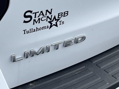 Used 2022 Ford Expedition Limited image 10