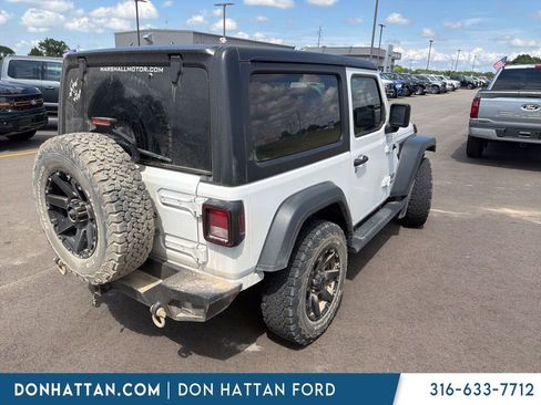 Used 2020 Jeep Wrangler Sport AWD/4WD image 5