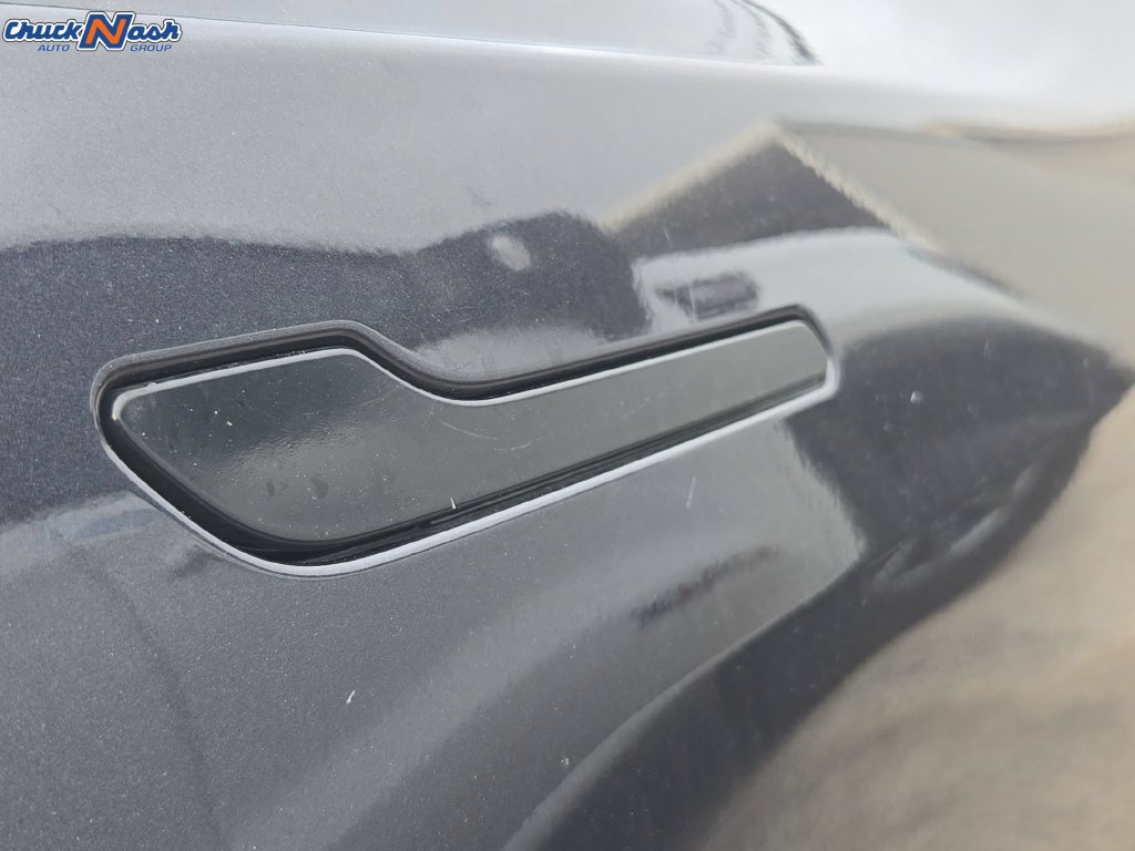 Used 2024 Tesla Model Y 2WD image 9