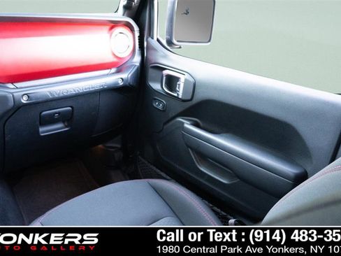 Used 2023 Jeep Wrangler Unlimited Rubicon w/ Safety Group image 48