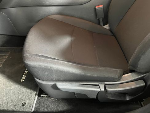 Used 2025 Nissan Sentra S image 11