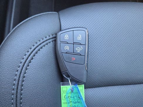 New 2026 GMC Sierra 1500 SLT w/ SLT Premium Package image 38