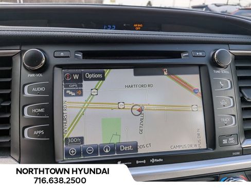 Used 2019 Toyota Highlander XLE image 8