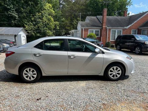 Used 2014 Toyota Corolla L FWD image 20