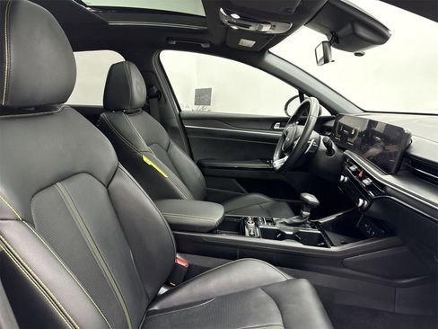Used 2025 Kia K5 GT image 32
