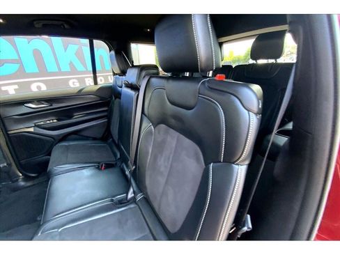 Used 2023 Jeep Grand Cherokee L Laredo AWD/4WD image 27