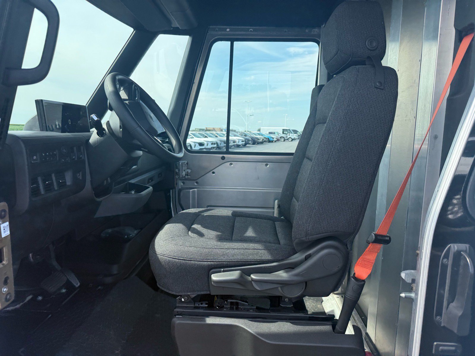 Used 2024 Chevrolet Brightdrop 600 w/ Commercial Equipment Package AWD/4WD image 10