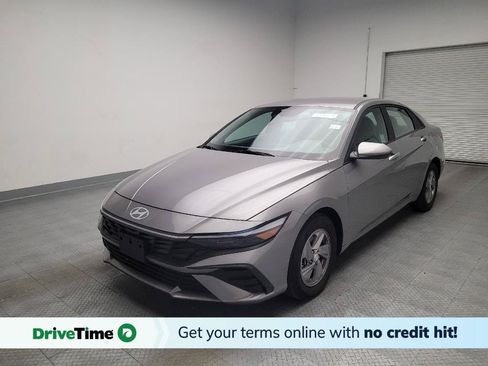 Used 2024 Hyundai Elantra SE FWD image 1