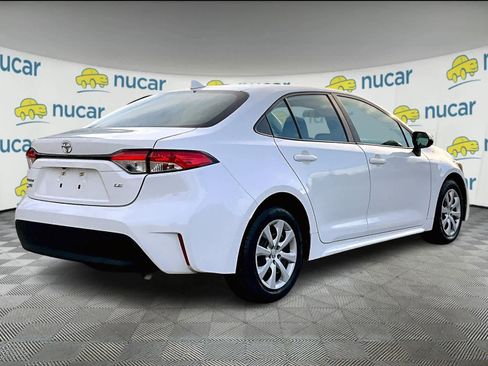 Used 2023 Toyota Corolla LE image 6