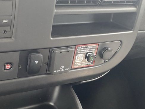 New 2025 Chevrolet Express 4500 4500 Series w/ Power Convenience Package image 24