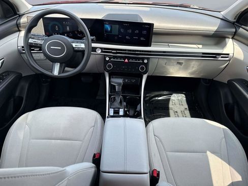 Used 2025 Hyundai Tucson SEL AWD/4WD image 17