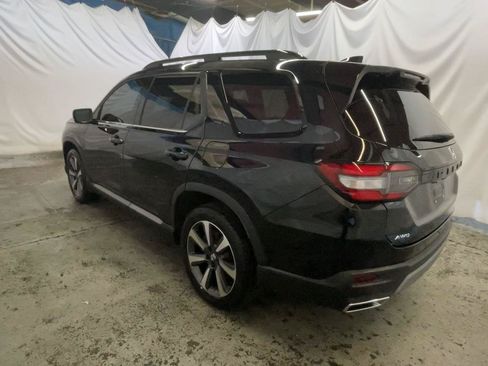 Used 2024 Honda Pilot Elite image 8
