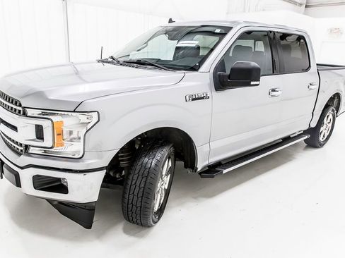 Used 2020 Ford F150 XLT w/ Equipment Group 302A Luxury RWD image 2