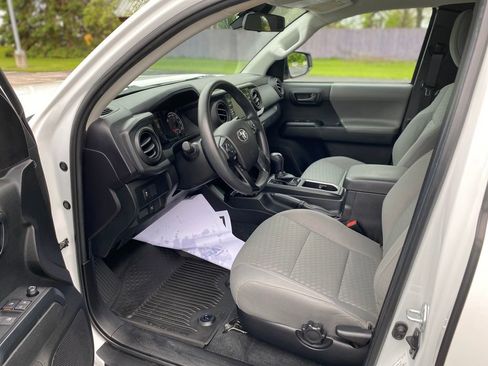 Used 2021 Toyota Tacoma SR RWD image 22