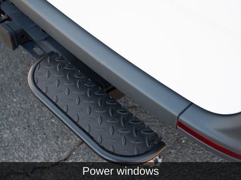 Used 2024 Mercedes-Benz Sprinter 144 Cargo image 22