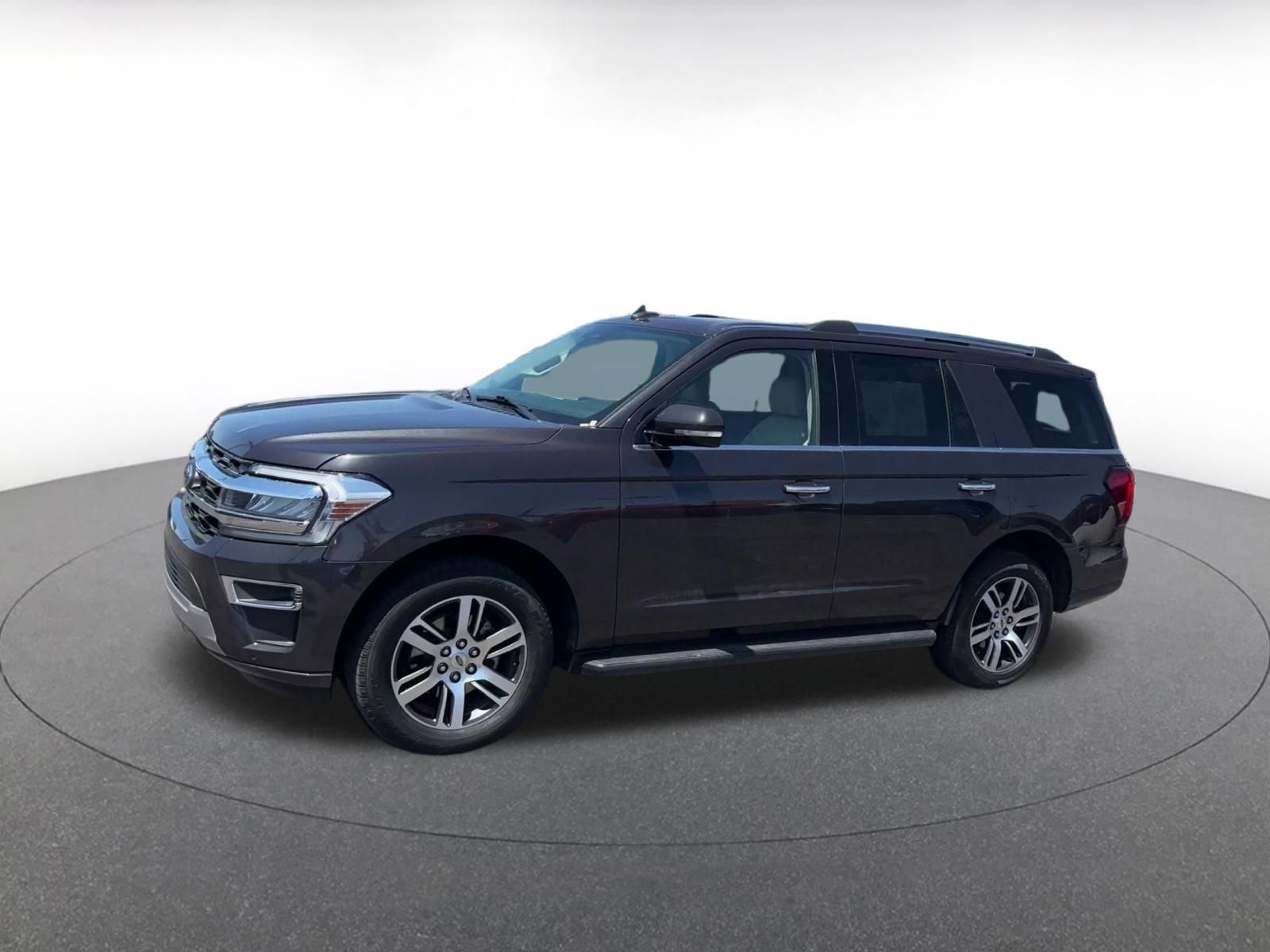 Used 2024 Ford Expedition Limited RWD image 7