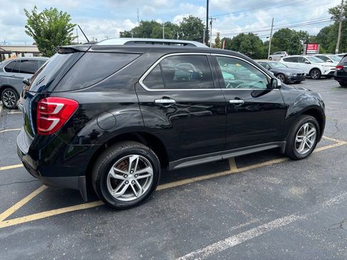 Used 2017 Chevrolet Equinox Premier w/ Enhanced Convenience Package FWD image 4