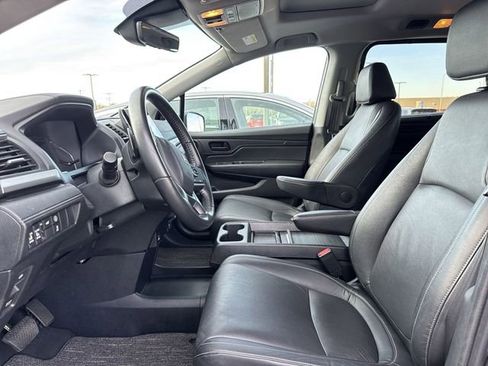 Used 2024 Honda Odyssey EX-L image 13